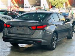 نیسان ئەلتیما